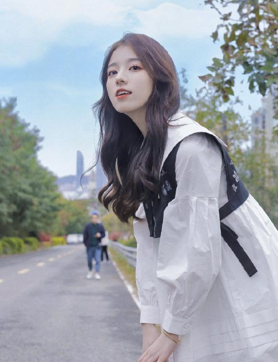 女孩|又一恋综塌房！开播仅一期，因女嘉宾“知三当三”风波停播