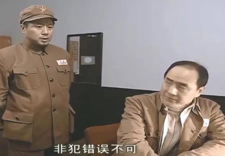 李云龙|亮剑：丁伟和孔捷，谁才是老李的真朋友？老李出轨风波时看出来了