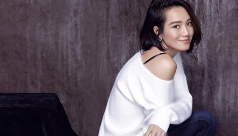 黄晓明|结婚5年后才发现，用卑微换来幸福婚姻的朱丹，有多聪明