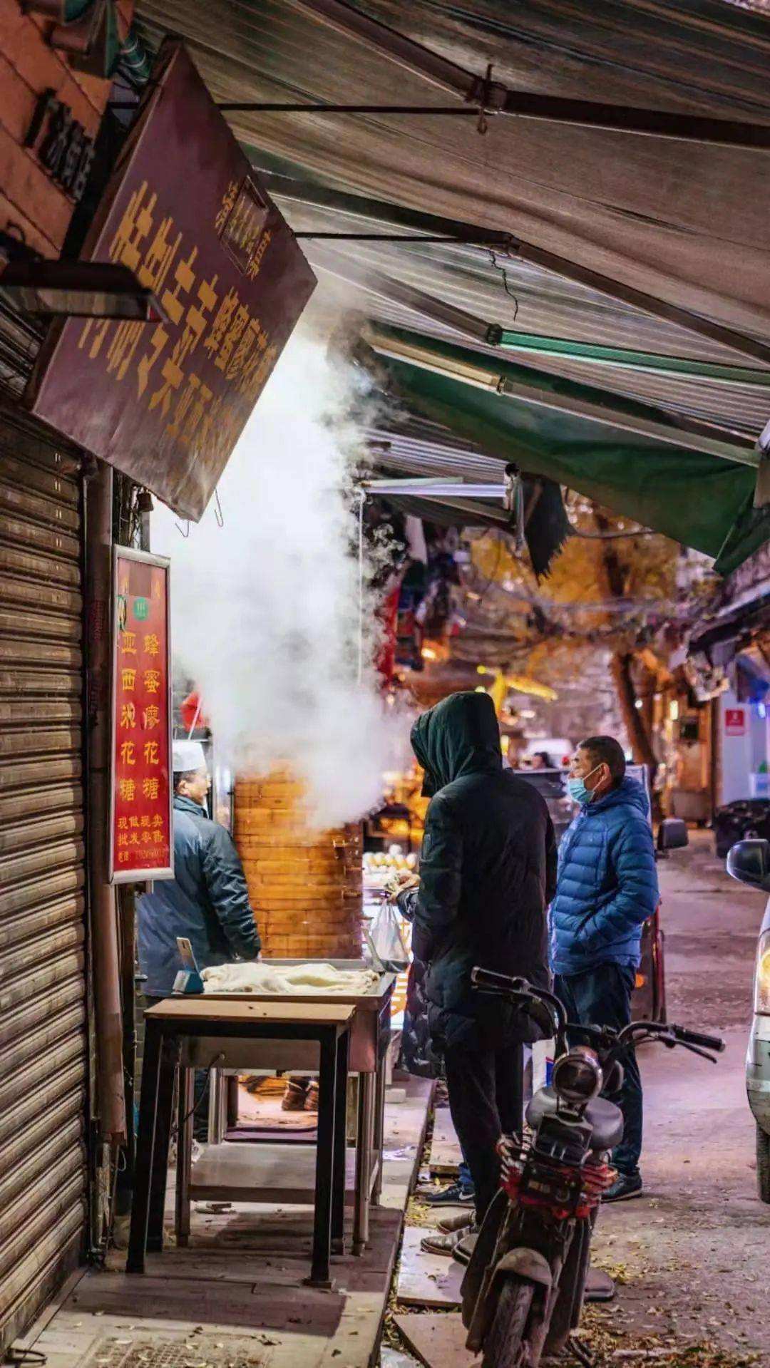 荷花|疫情后的报复性消费是假象吗?