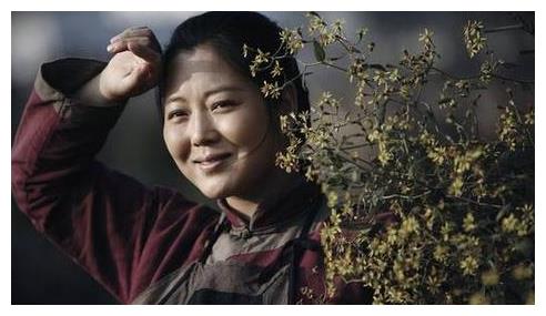 王茜华|“农村一姐”王茜华：风光背后有心酸，二婚嫁导演苦尽甘来