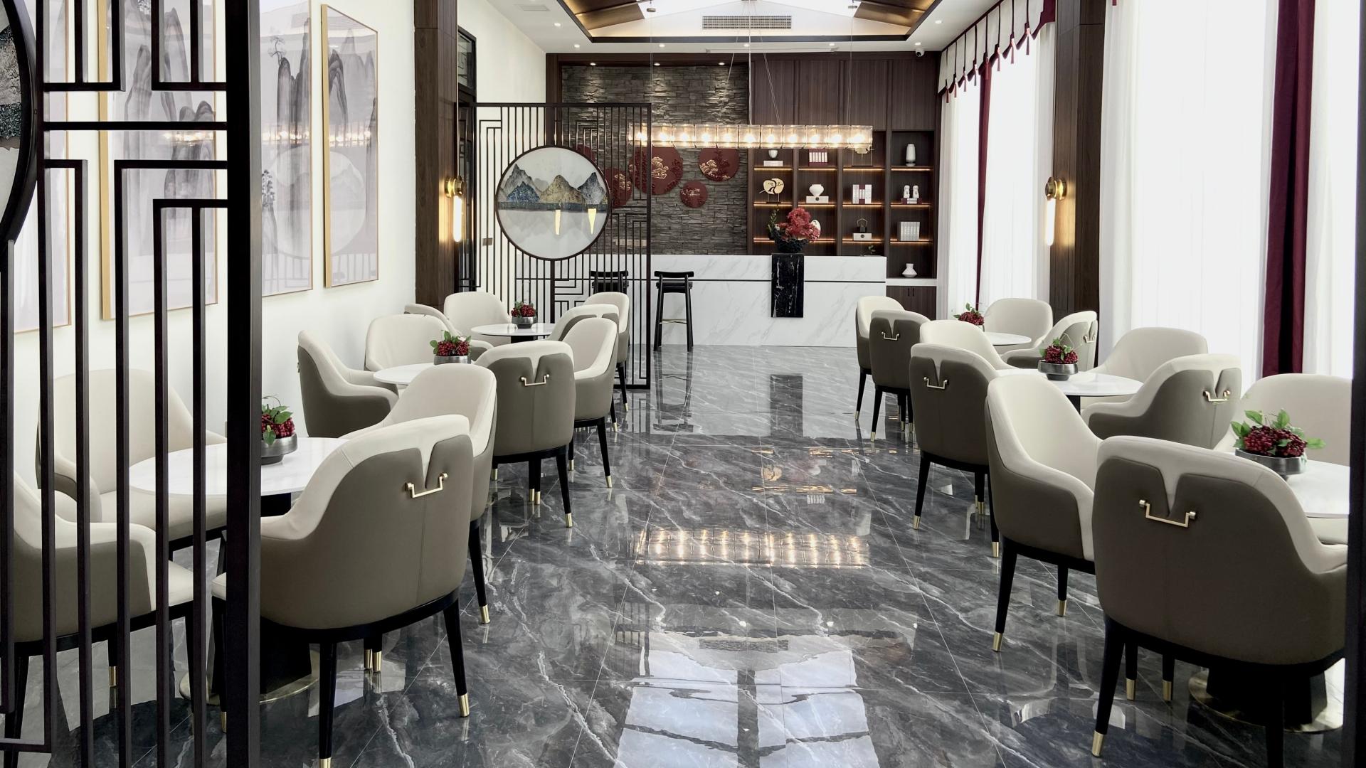 新中式风的中餐厅装修案例，让空间萦绕着悠远清雅的幸福点滴