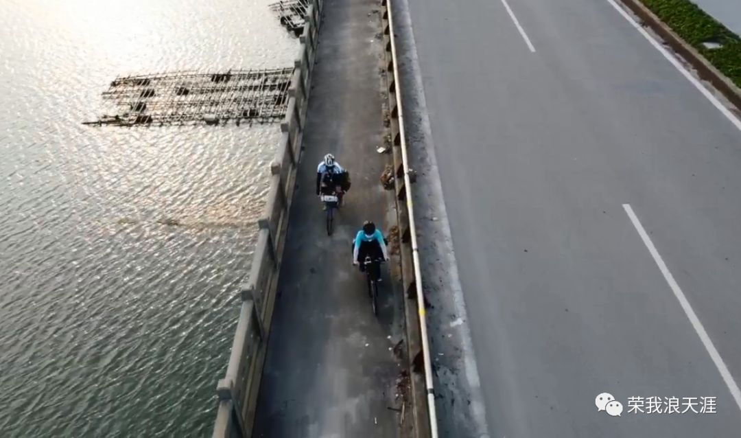 霞浦|半路邂逅搭讪骑行妹子，遇见另一种旅行生活—房车自驾