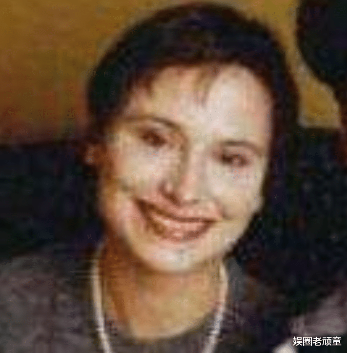 周华健|周华健与儿子同框，因长得太成熟，一时竟分不清谁是儿子谁是爹