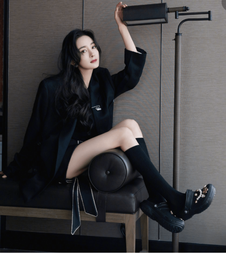 杨幂|一“眼”定情，杨幂陆婷玉眼眸可藏星河