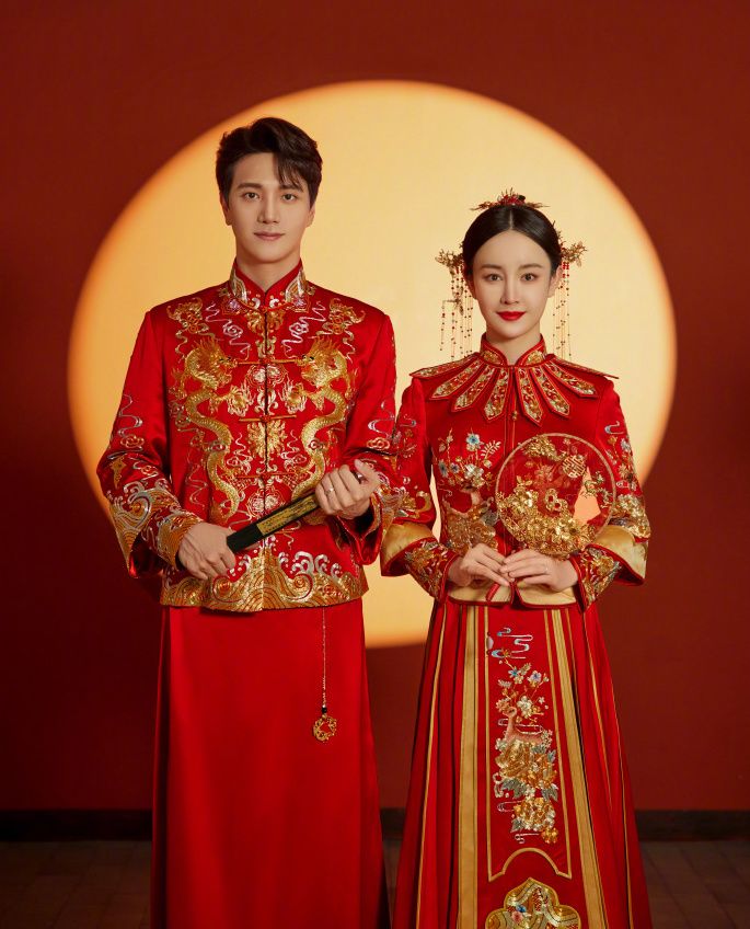 张檬|张檬金恩圣将举办婚礼,女方挽着父亲正在彩排,新郎的眼神好深情