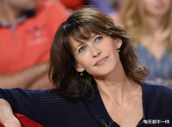 苏菲·玛索|岁月不败美人:惊艳了岁月的苏菲·玛索一生未婚,55岁一笑仍倾城