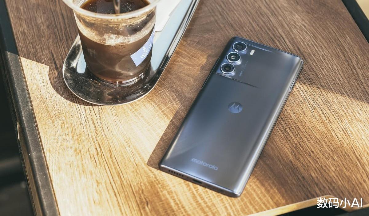 摩托罗拉|摩托罗拉edgeS30降价,12GB+骁龙888P仅售2399元