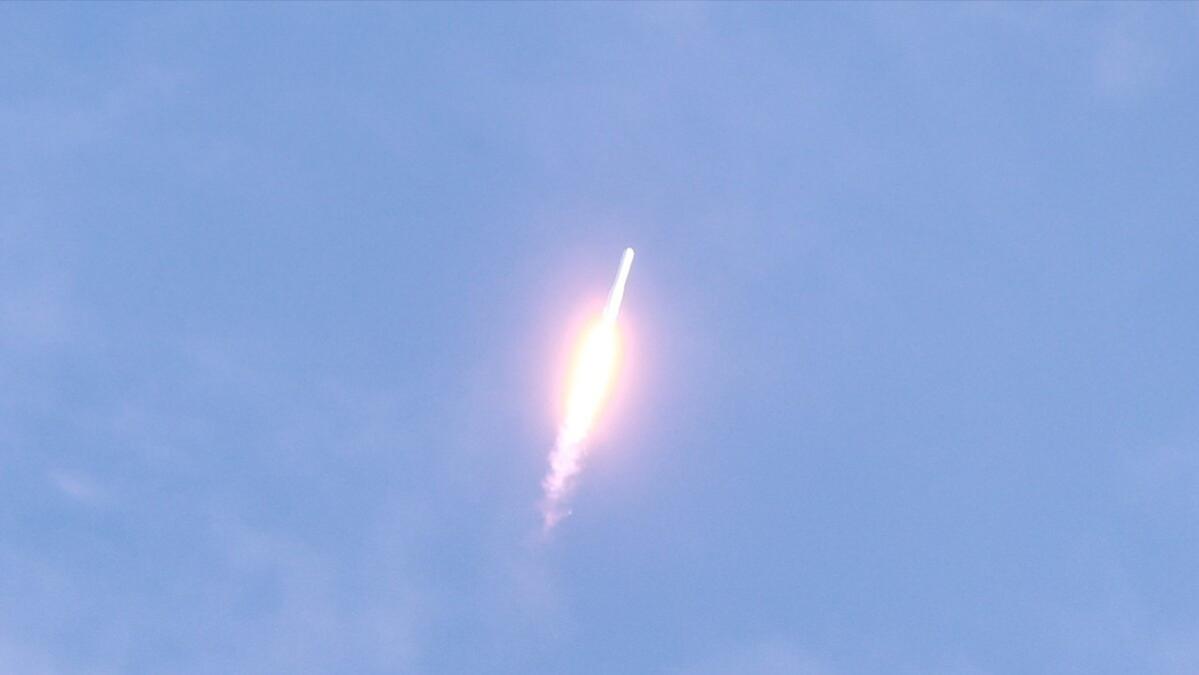 韩世界号火箭改名“宇宙号”，准备再次发射，上次歪了