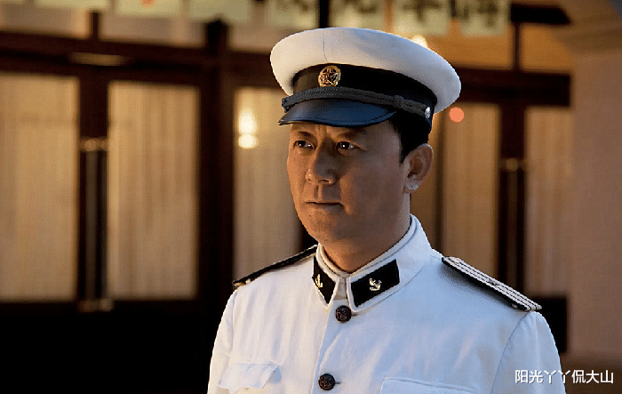 父母爱情|再看《父母爱情》才明白,江德华不知道江昌义的存在是很合情理的