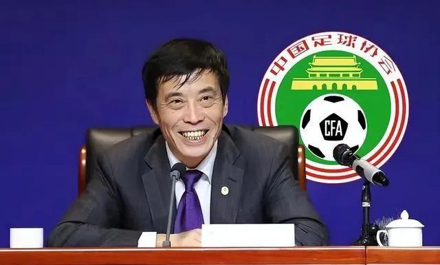 国足|升班马砸3亿，恒大不放人，国足被扣分，陈戌源连任，意大利梦灭