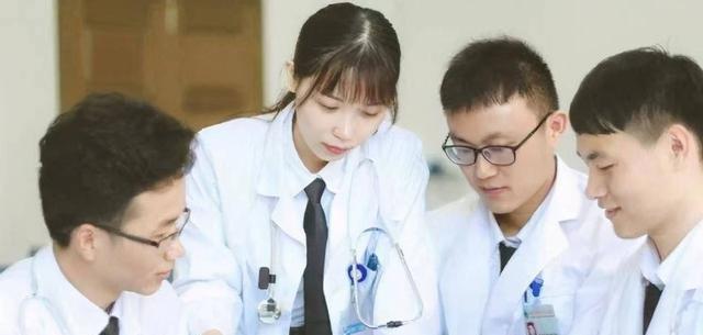 教师|下半年,3大岗位陆续招人,虽没有公务员待遇好,但较稳定