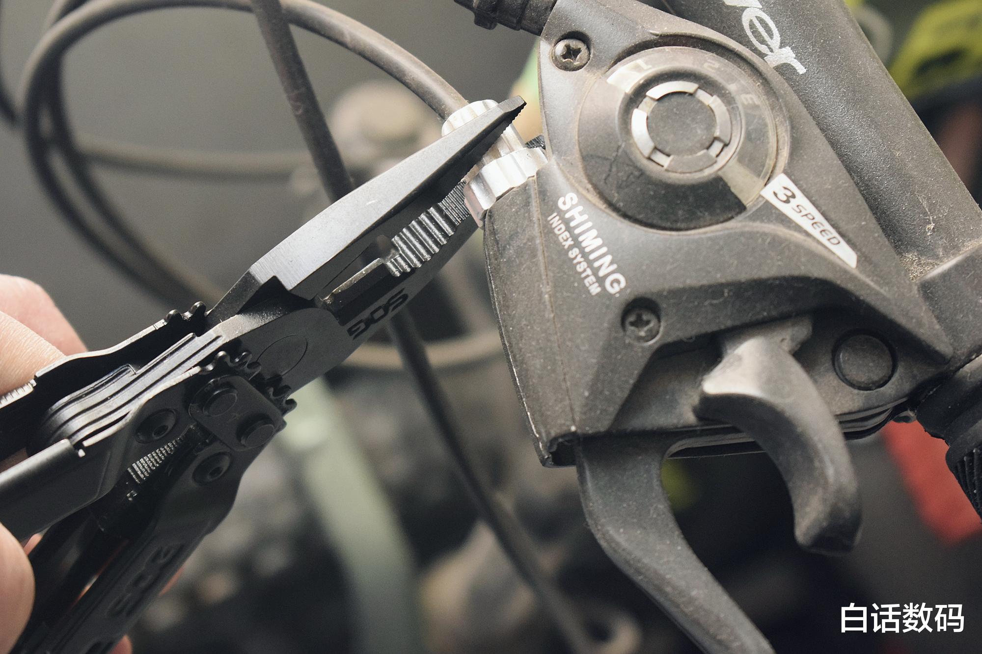 机器学习|户外必备,实用至上!SOG索格多功能野营五件套体验