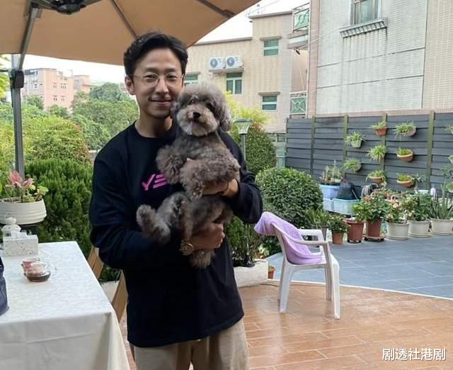 施伯雄|恭喜!香港知名女星晒合照官宣恋情,与百亿富三代男友已交往三年