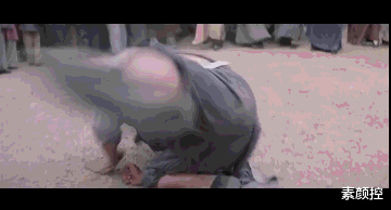 徐克|熊欣欣扮演厨神抱着文物啃了一口，徐克很恼火，这一口赔偿了80万