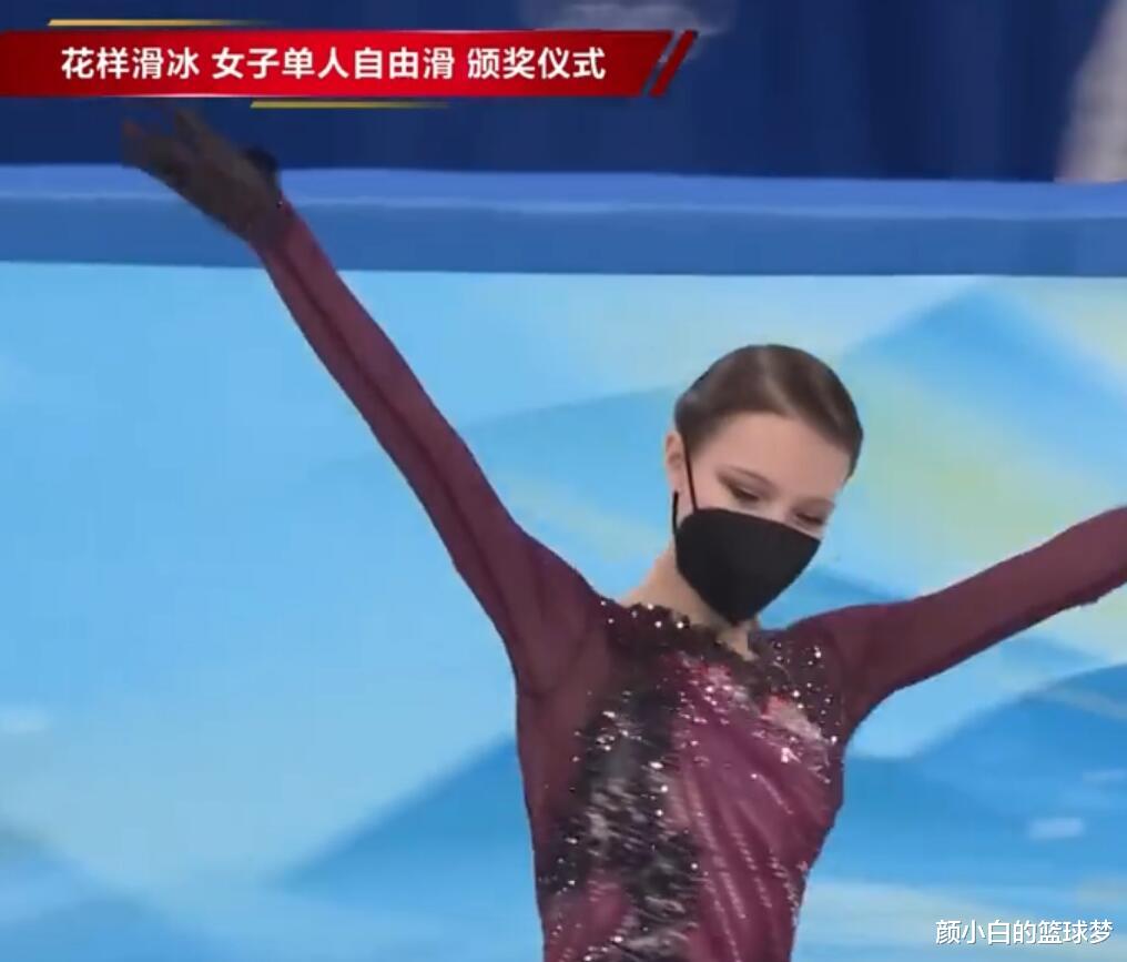 詹姆斯·哈登|千金夺冠兴奋再献舞！2个第1属实强悍，中国网友：化身天使的公主