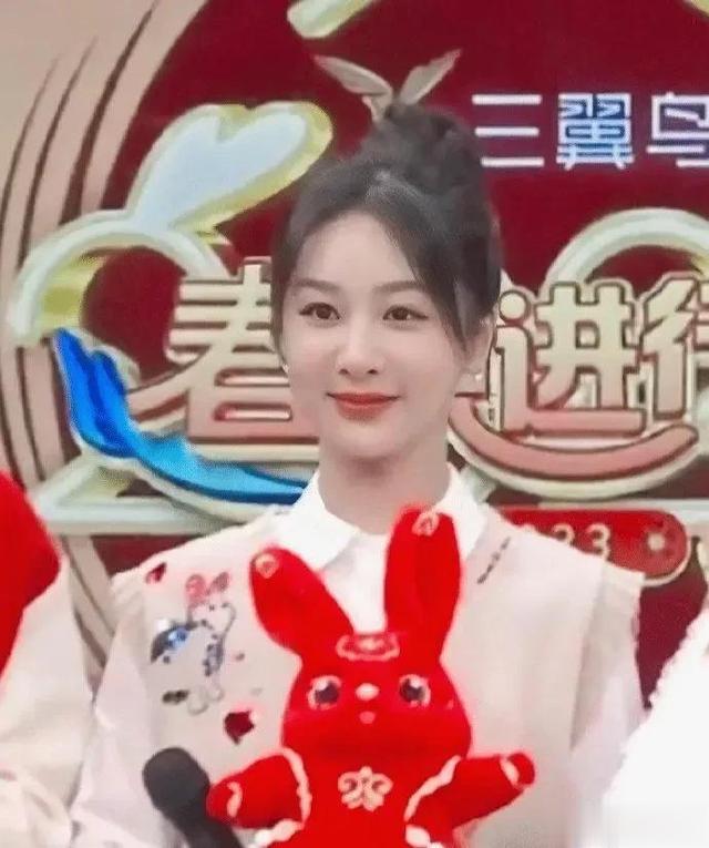 央视春晚|央视春晚10位女星唯美造型30张高清照片,一句话点评欢迎讨论