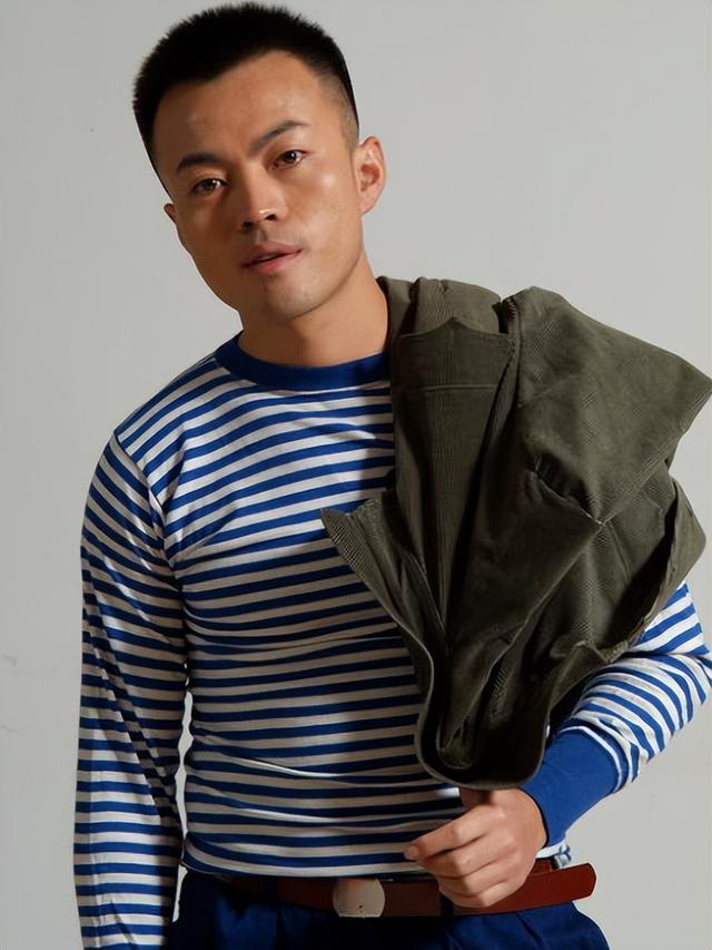 唐小龙|原来“唐小龙”才是最大赢家 妻子貌美如花,父亲是圈内著名导演