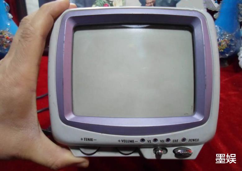 经典|经典港剧布景不能细看,为何观众不以为然,还吐槽新剧抠图