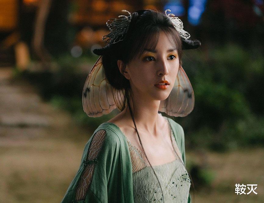 关晓彤|2021年全年亏损电影排行榜，关晓彤的电影排第一