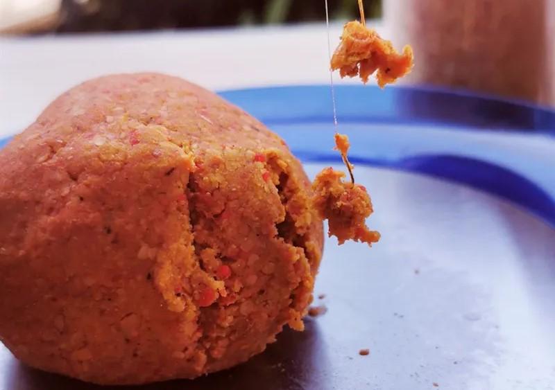 饵料|新手钓鱼,想开好一份拉饵并不难,只需做好三点