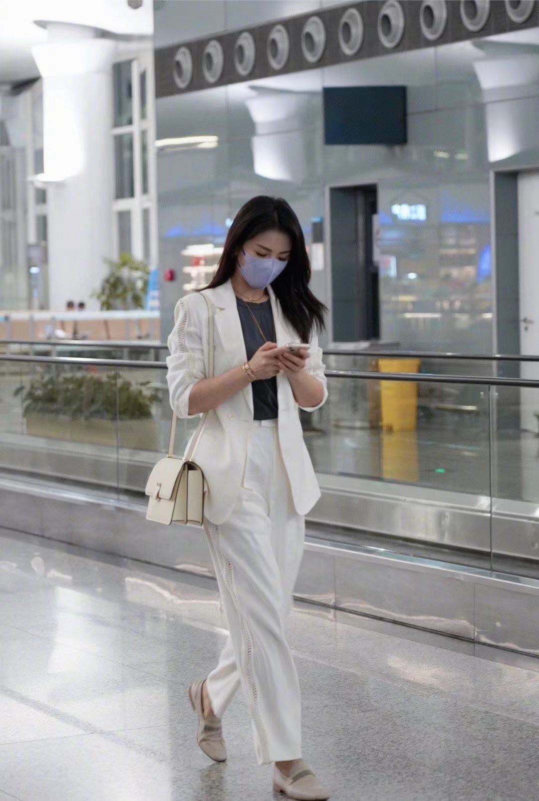 湖北日报|职场穿搭怎么穿?跟着刘涛学起来,干练利落太大气