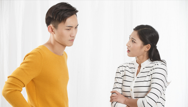父母为了帮儿子还29万外债,竟起诉女儿索要30万!