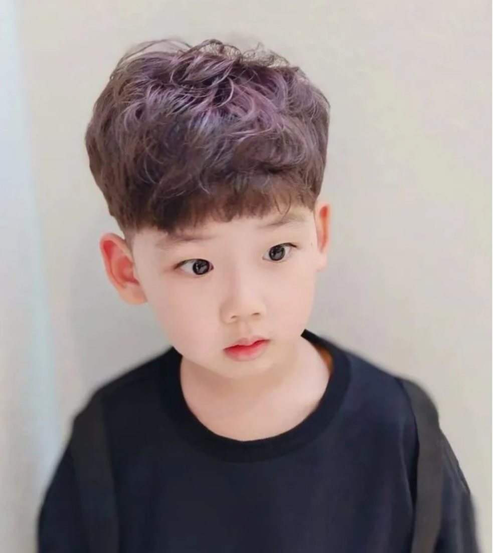 发型 精选小男孩发型15款，时尚有型很精神，喜欢的妈妈请收藏