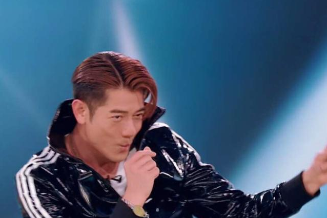 郭富城|郭富城带方媛游艇出海,女儿亮相,似乎更像爸爸