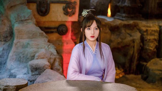 程潇|程潇是怎么一步步把自己从白月光作成弃之可惜，食之无味的鸡肋的