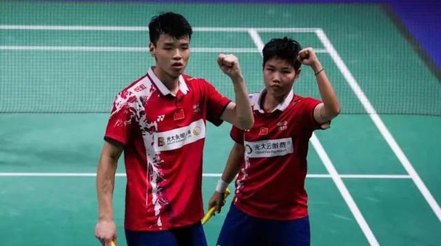 迈克尔·乔丹|视觉盛宴，混双半决赛聚齐世界前四！四场2－0，黄鸭险胜晋级