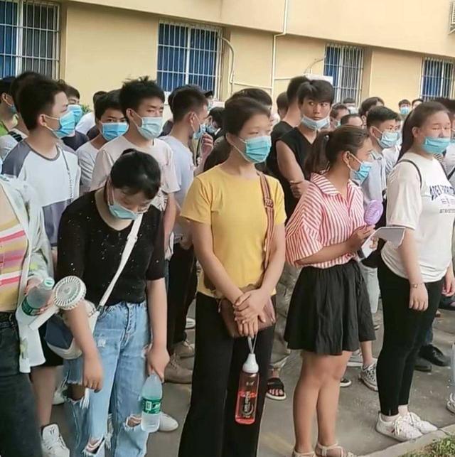 |工厂上班“9块钱一个小时”事件的背后,有3个现实的原因