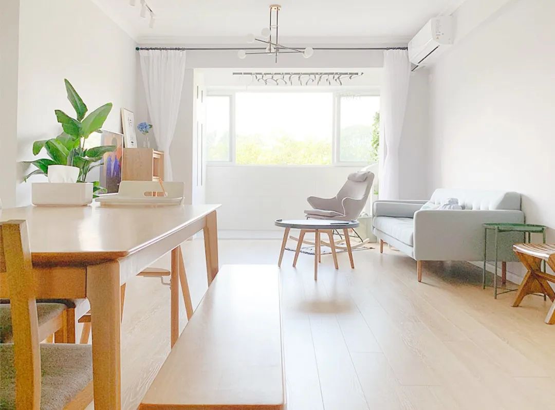 老公坚持不做吊顶,不做电视墙,完工入住后很满意,给大家晒晒