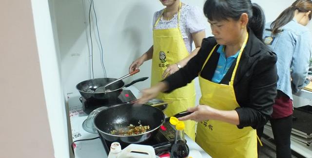 招聘|大批“新型岗位”招聘，薪资均在9600左右，大专生别错失良机