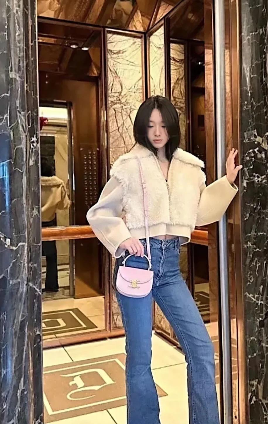 小S|小S一家一天3个大瓜:大女儿拿下高奢代言,二女儿直言母语是英语