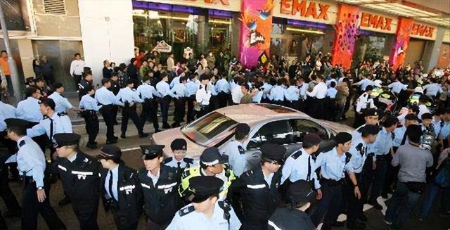 陈冠希|影响陈老师一生，爆出1400张照片的人，如今出狱却被该行业所排斥