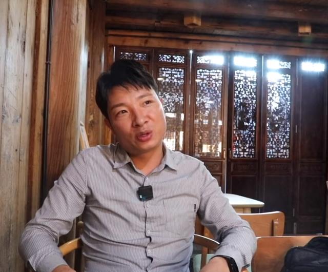 余秀华|余秀华称不后悔打余秀华，甚至想好了一切，家暴只是艺术行为