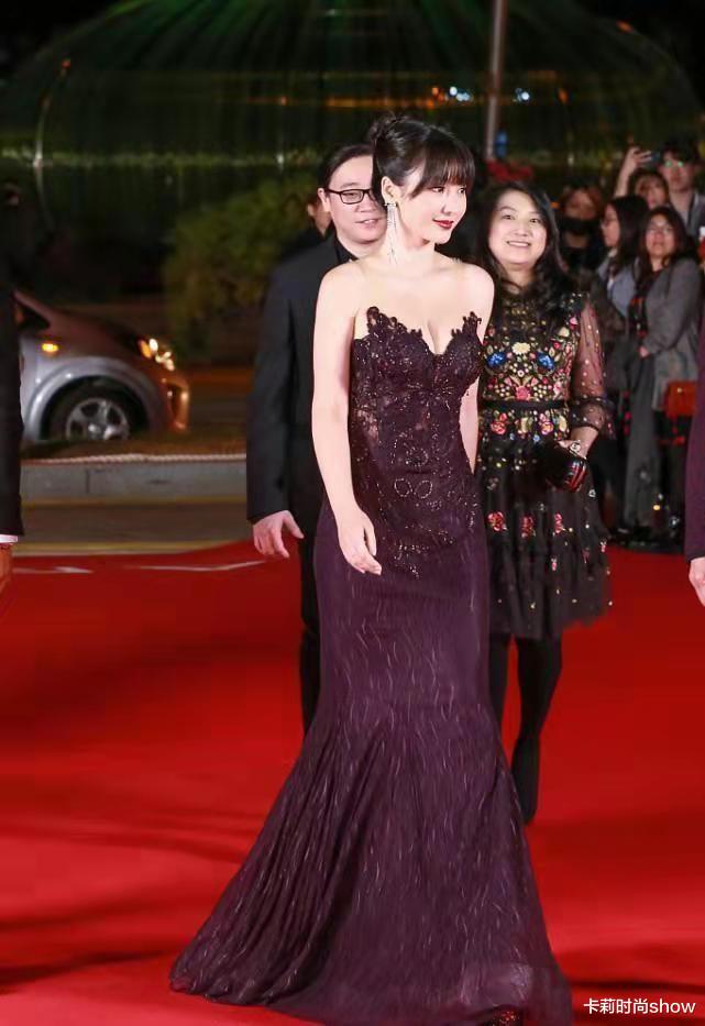 白敬亭|柳岩穿衣有自己的风格,穿鱼尾长裙尽显女人味,枣红色也很高级