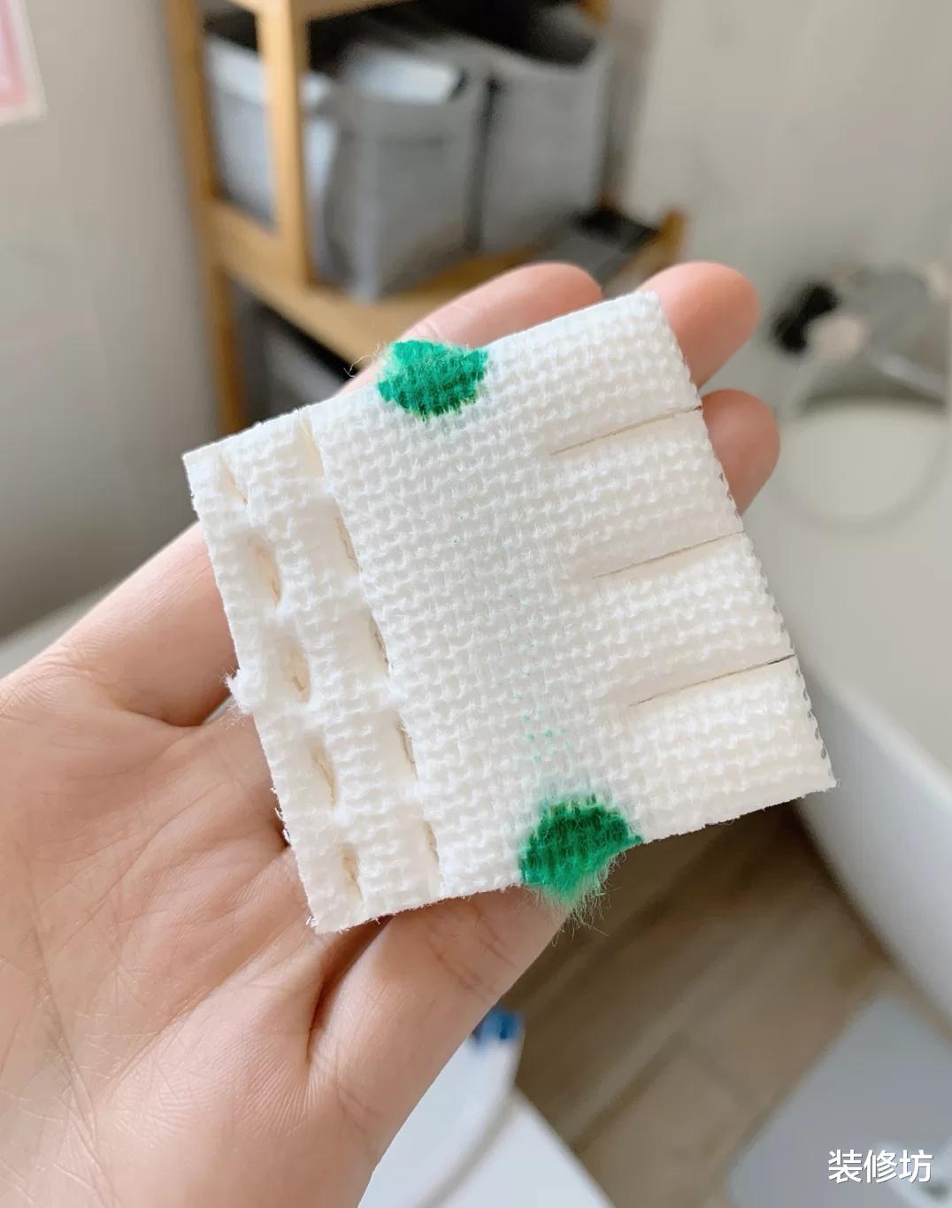 用完马桶,盖子需要放下来吗?很多人不懂,难怪马桶又臭又黄