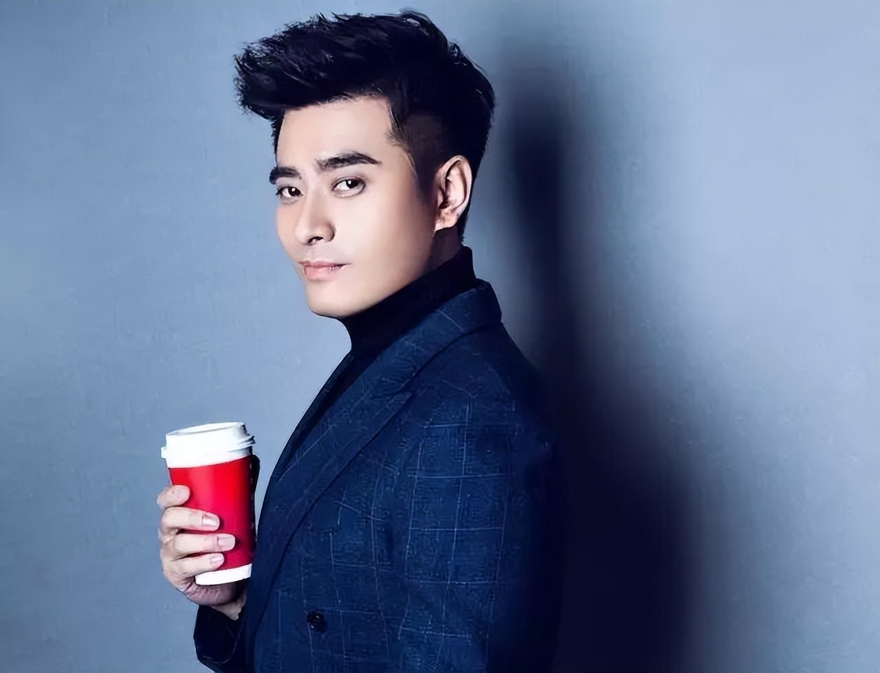 陈龙|陈龙，红不了的明星！胶水厂工人出身，三度合作胡歌也未成功