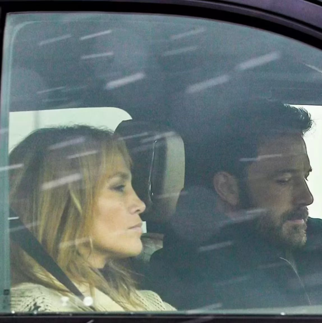 詹妮弗|世纪复合！分手20年，他们双双离婚，官宣领证