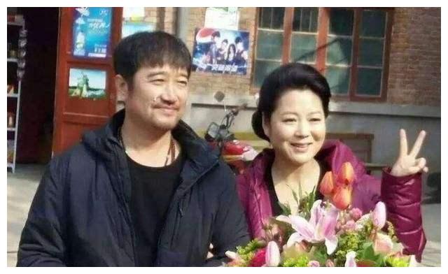 王茜华|“农村一姐”王茜华：风光背后有心酸，二婚嫁导演苦尽甘来