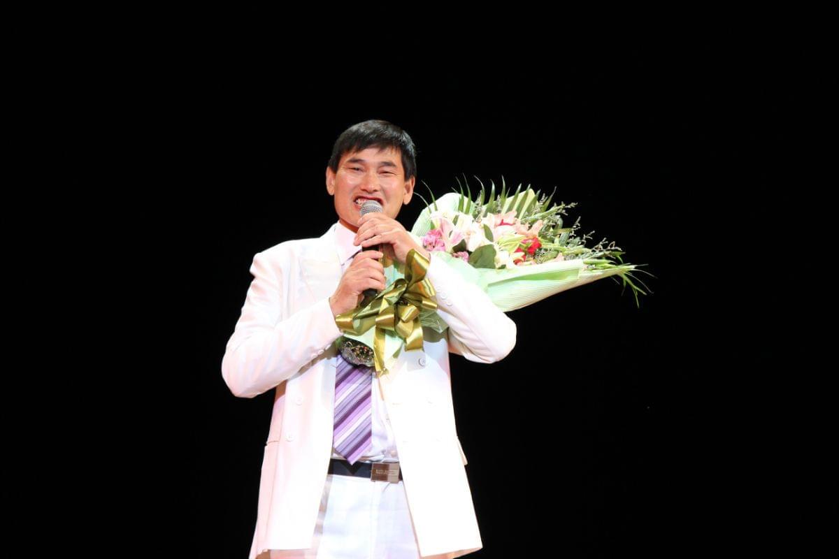 美颜|大衣哥将再次登上春晚?陈亚男阴谋被戳穿,官方出手大快人心