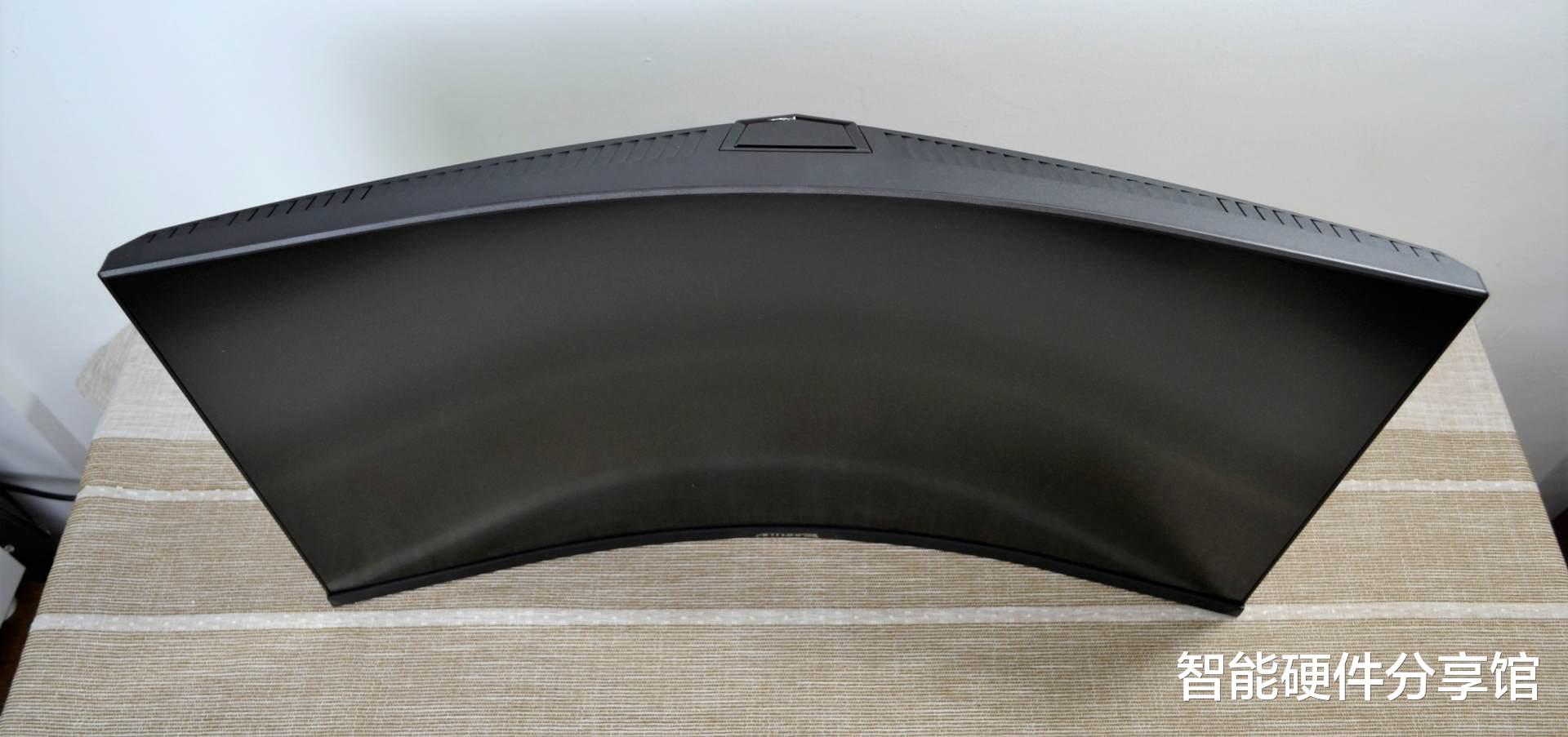 数据库|1000R曲率显示器值得入手吗？32英寸蚂蚁电竞，一“屏”包揽全场