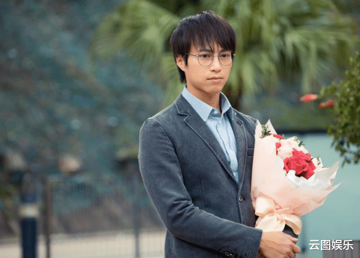 吴业坤|知名港星携日本妻子到内地,游山玩水太惬意,女方演员出身颜值高