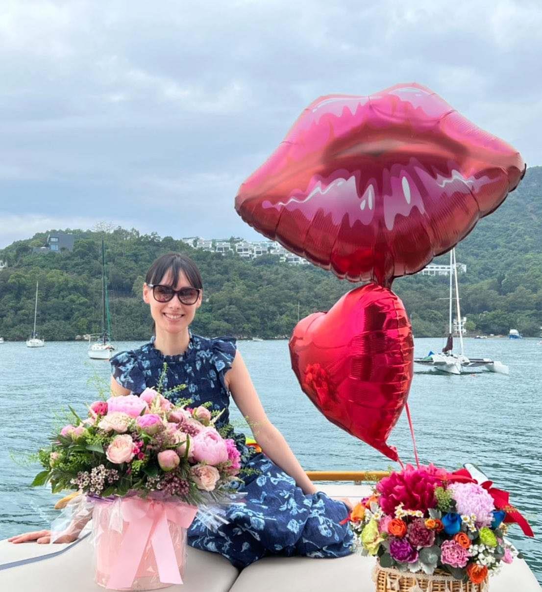 梁洛施|梁洛施素颜如少女，大儿子身高暴涨，住在李泽楷的豪宅里，日子过得很滋润。