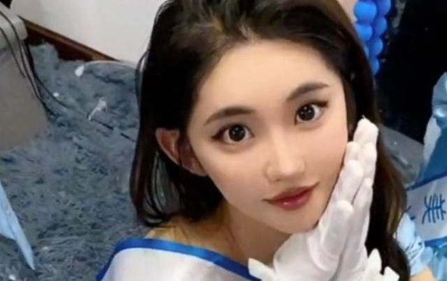 蔡少芬|又一个演员“男变女”，自曝术后痛了2个月，声称以后还会要小baby