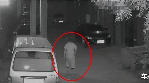 男子入室盗窃，伪装女主人老公实施侵犯，女主人全程没察觉