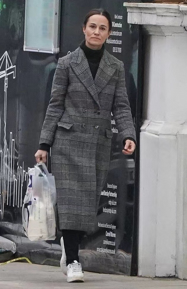 音乐会|凯特妹妹难得精心打扮！和富豪老公亮相音乐会，脸上苍老像老太太