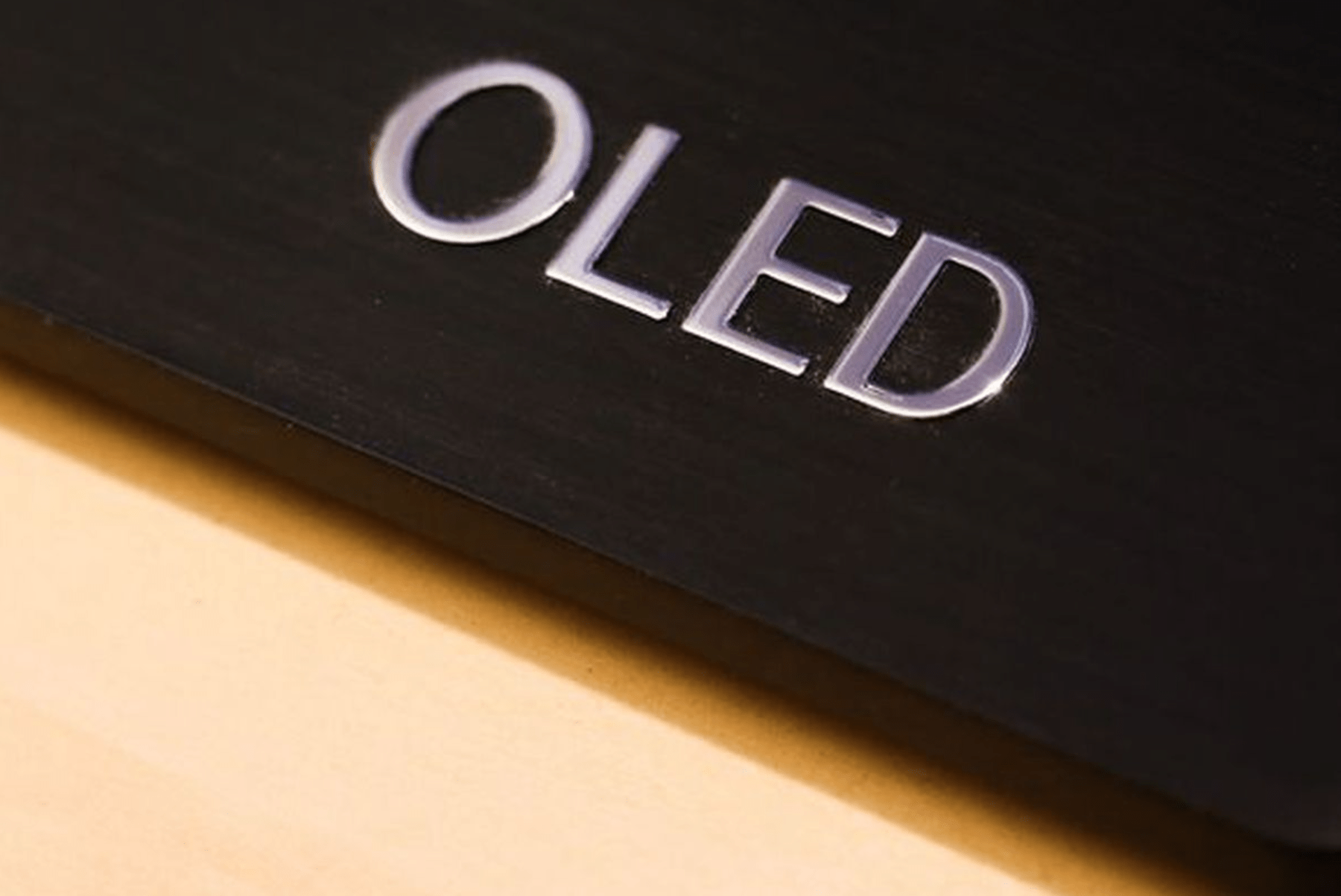笔记本|OLED新品扎堆，老牌厂商提前布局，这两款亲民轻薄本屏幕更出众